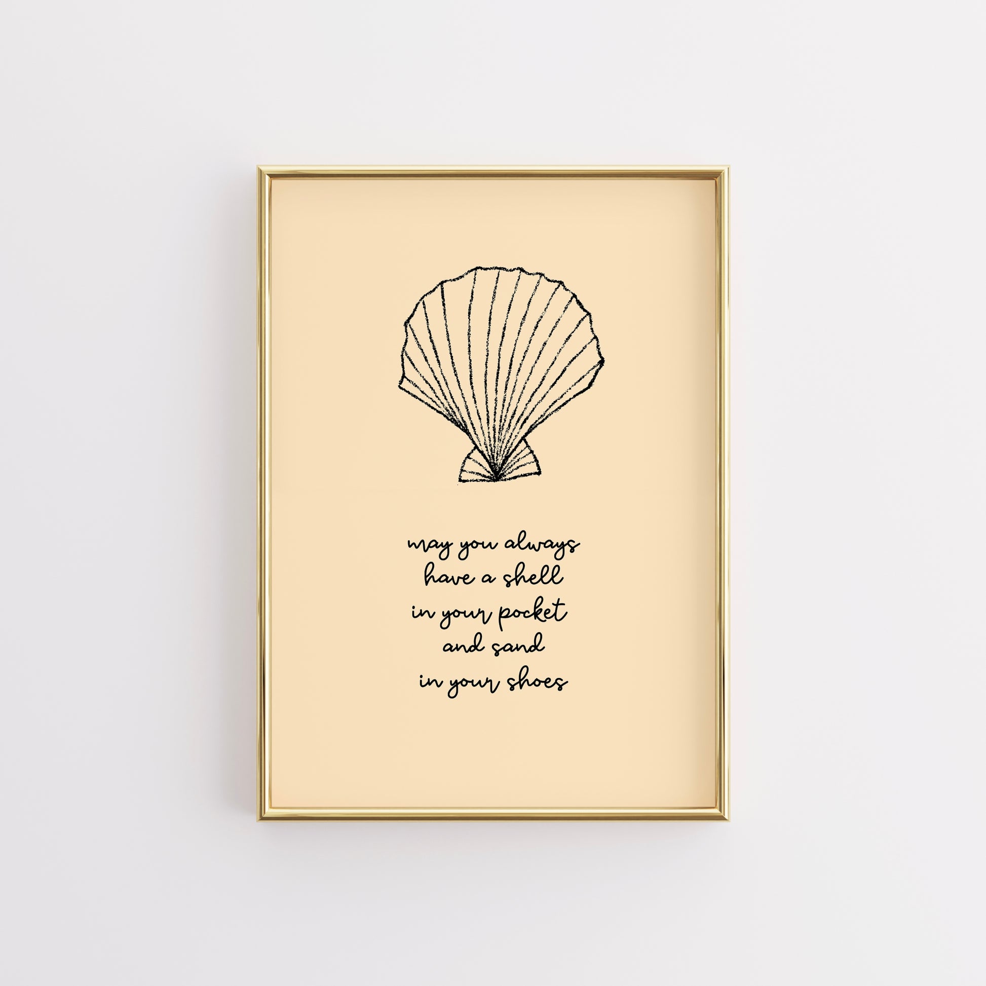 Decorazione murale con conchiglie gialle - Stampa costiera alla moda