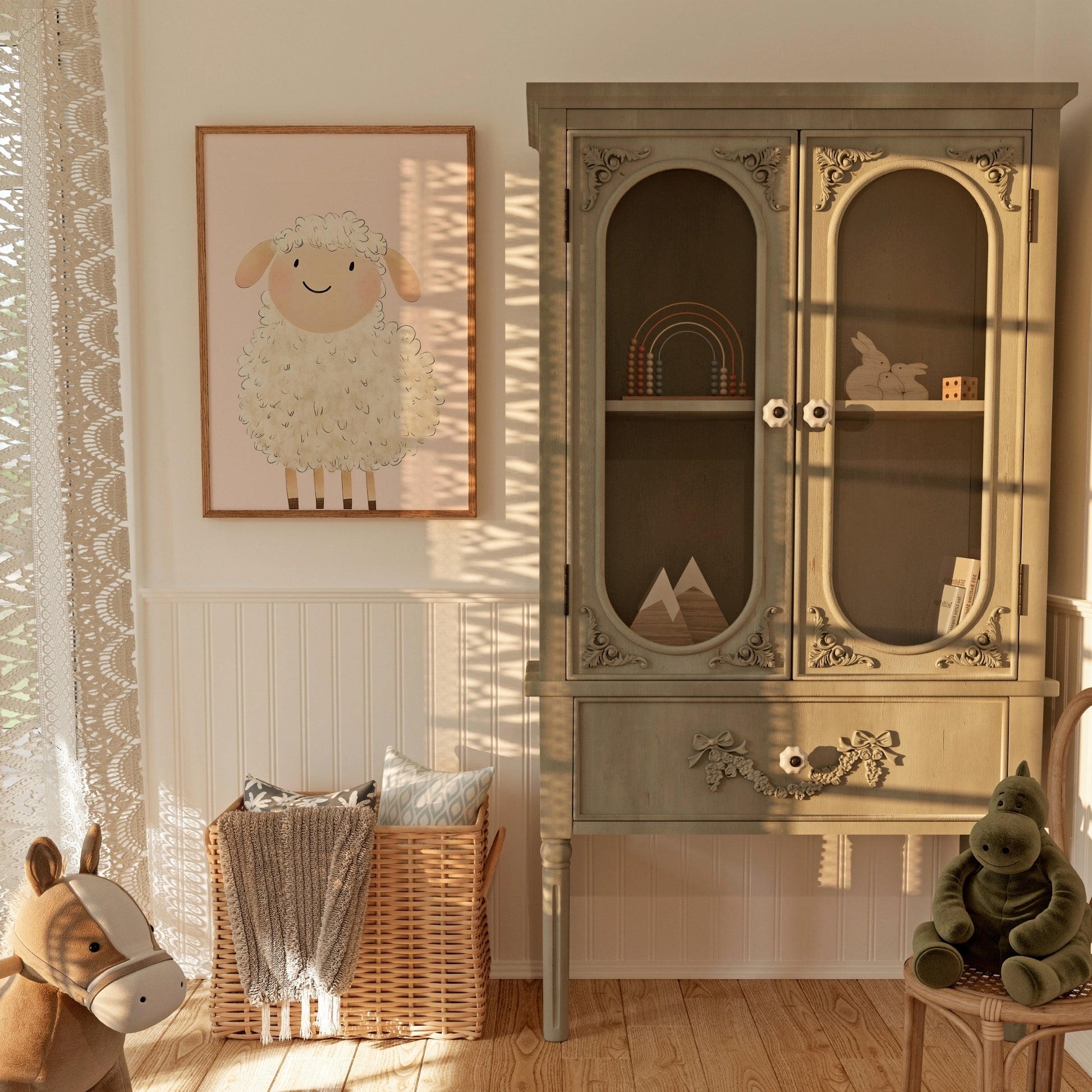 Decorazione murale con simpatica pecora - Stampa animalier rosa cipria per cameretta dei bambini